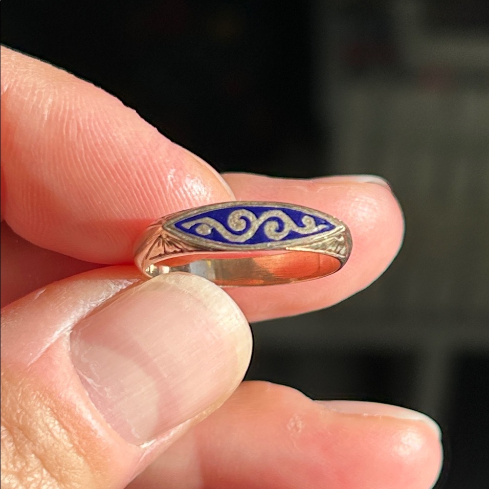 Elegant Blue 10K Gold Women's Ring